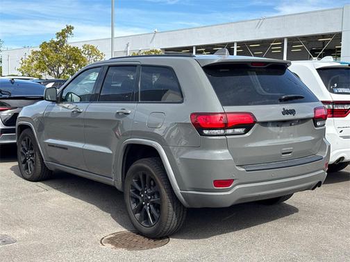 2021 Jeep Grand Cherokee Laredo