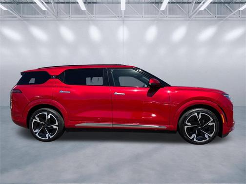 2024 VinFast VF 9 Plus