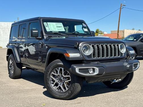 2025 Jeep Wrangler 4-Door Sahara 4x4