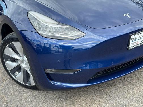 Deep Blue Metallic 2022 Tesla Model Y Long Range Dual Motor All-Wheel Drive