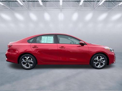 Currant Red 2019 Kia Forte LXS