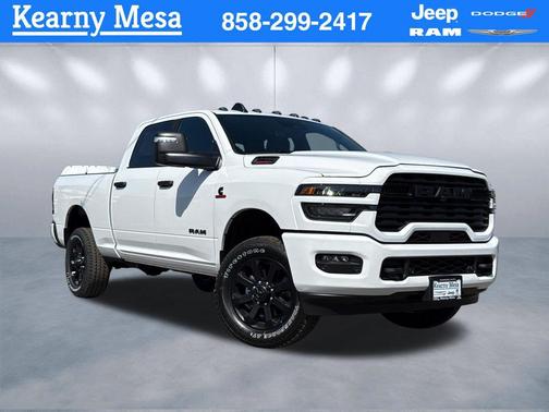 Bright White Clearcoat 2026 RAM 2500 Big Horn Crew Cab 4x4 6'4' Box