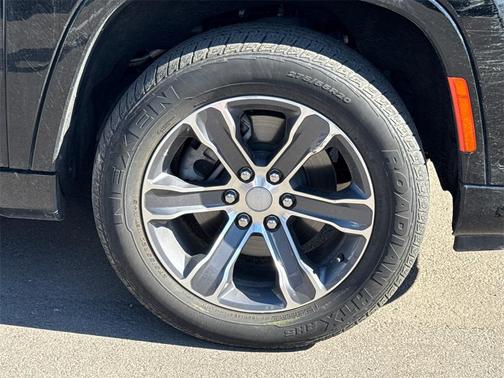 2024 Jeep Grand Wagoneer L 4x4