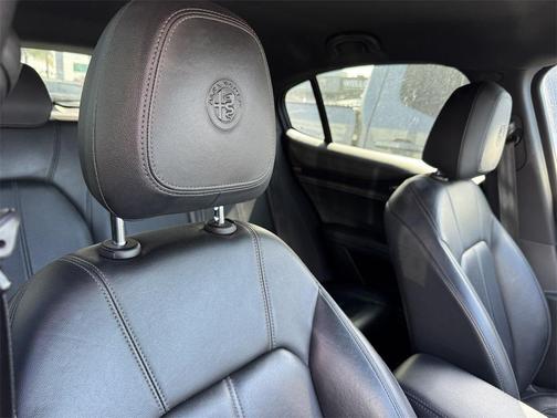 2022 Alfa Romeo Stelvio Sprint