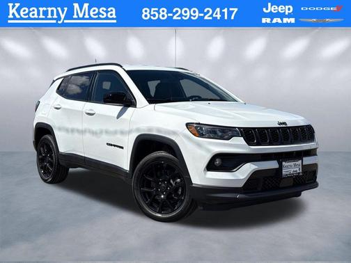 Bright White Clearcoat 2026 Jeep Compass Latitude