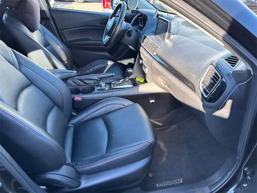 2015 Mazda Mazda3 i Grand Touring