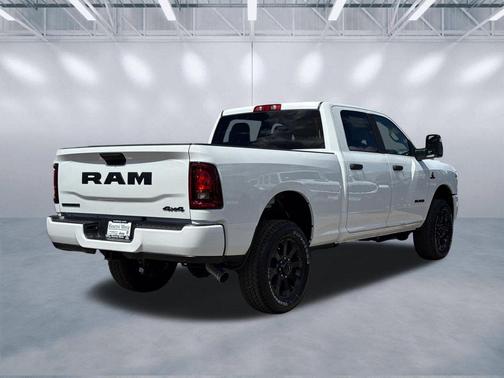 Bright White Clearcoat 2026 RAM 2500 Big Horn Crew Cab 4x4 6'4' Box