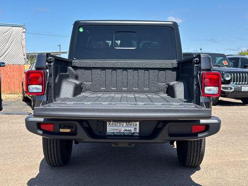 Granite Crystal Metallic Clearcoat 2026 Jeep Gladiator 85th Anniversary Edition