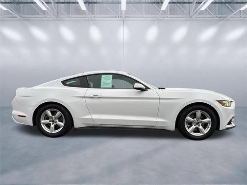 2017 Ford Mustang V6