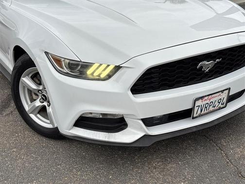 2017 Ford Mustang V6
