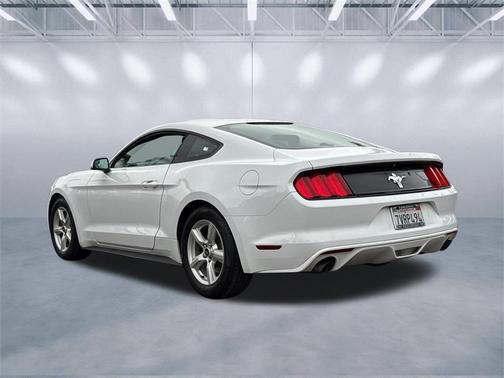 2017 Ford Mustang V6