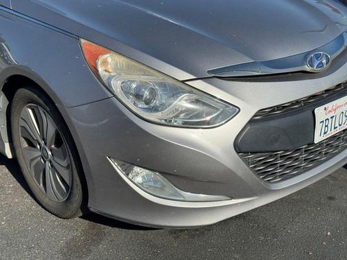 Hyper Silver Metallic 2013 Hyundai SONATA Hybrid Limited