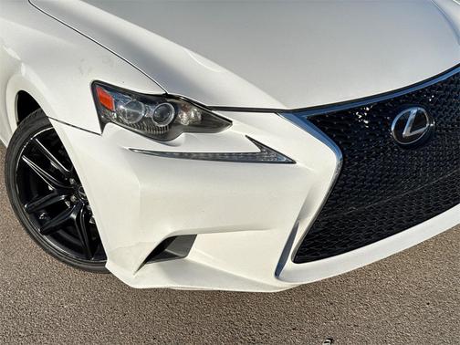 2015 Lexus IS 250 Crafted Line