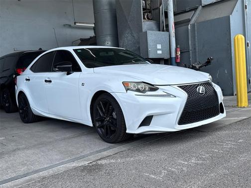 2015 Lexus IS 250 Crafted Line