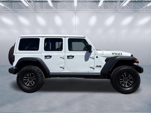 Bright White Clearcoat 2026 Jeep Wrangler Willys