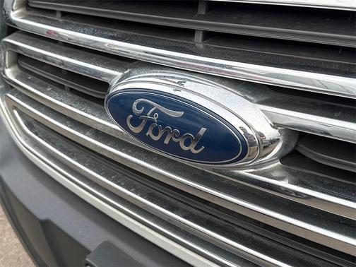 2016 Ford Transit-150 XLT