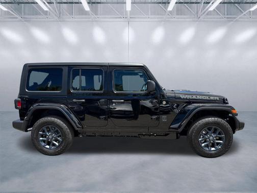 Black Clearcoat 2026 Jeep Wrangler 85th Anniversary