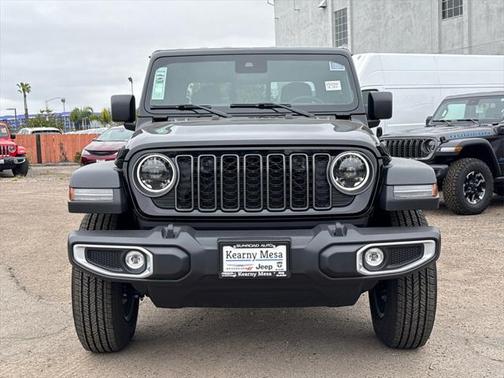2025 Jeep Gladiator Sport S