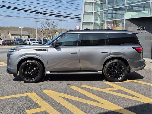 Dynamic Metal 2026 INFINITI QX80 SPORT AWD