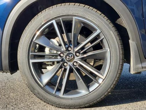 2025 INFINITI QX55 ESSENTIAL