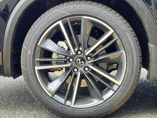 2025 INFINITI QX55 ESSENTIAL