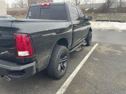 2017 RAM 1500 Night Crew Cab 4x4 5'7' Box