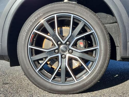 2023 Audi SQ5 3.0T Premium Plus