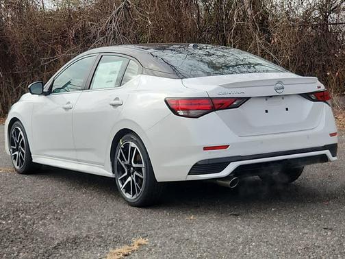 2025 Nissan Sentra SR