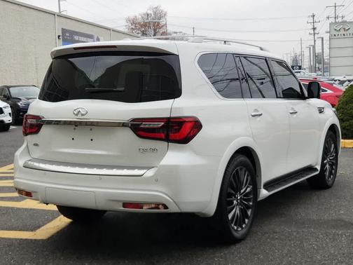 2023 INFINITI QX80 PREMIUM SELECT AWD