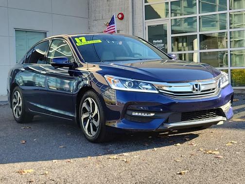 2017 Honda Accord EX-L w/Navigation & Honda Sensing