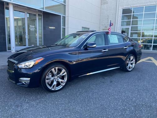 2016 INFINITI Q70L 3.7X