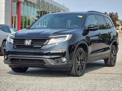 2022 Honda Pilot AWD Black Edition
