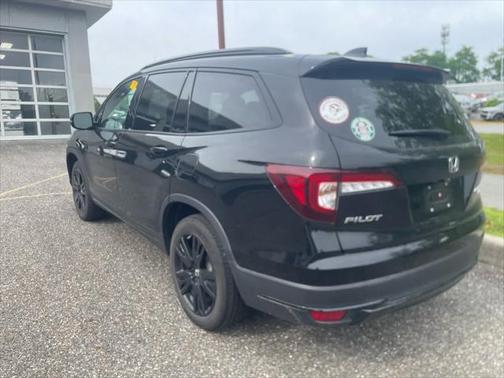 2022 Honda Pilot AWD Black Edition