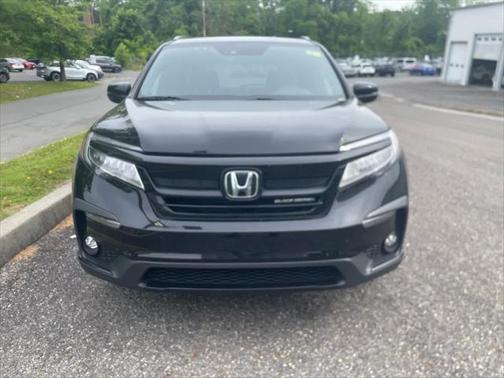 2022 Honda Pilot AWD Black Edition