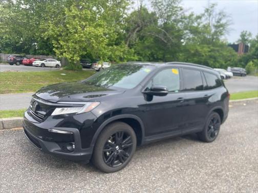 2022 Honda Pilot AWD Black Edition