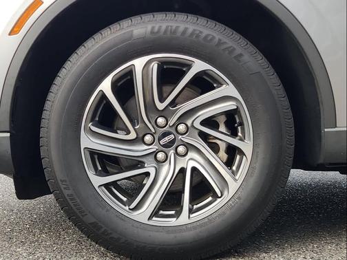 2020 Lincoln Aviator Standard AWD