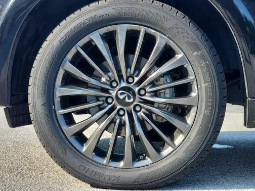 2024 INFINITI QX80 SENSORY AWD