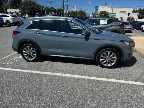 2022 INFINITI QX50 LUXE AWD