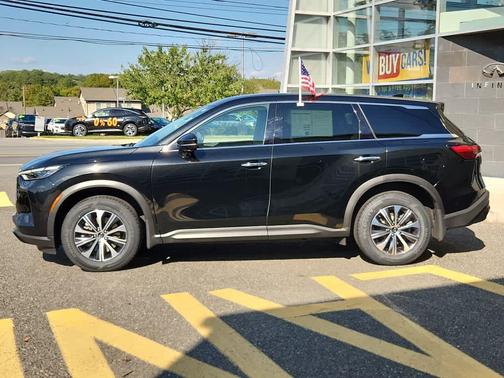 2023 INFINITI QX60 Pure