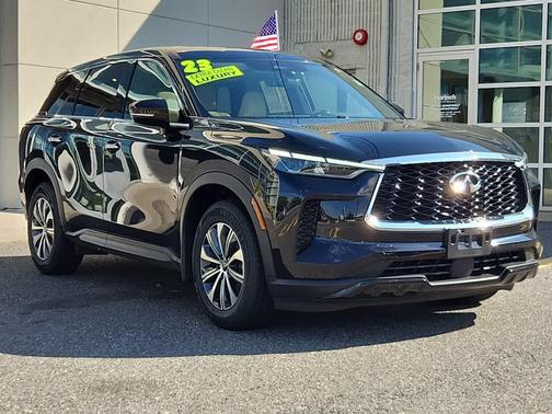 2023 INFINITI QX60 Pure