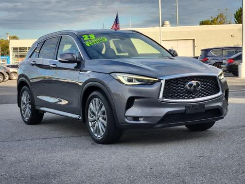 2023 INFINITI QX50 LUXE AWD