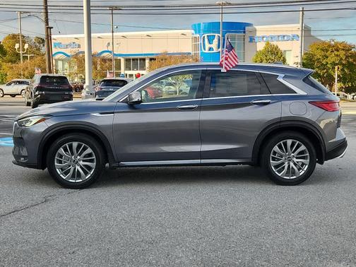 2023 INFINITI QX50 LUXE AWD