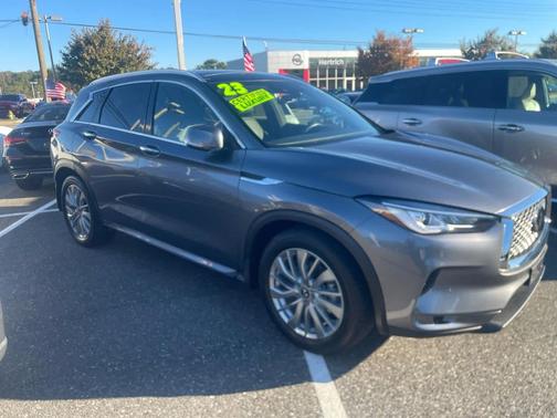 2023 INFINITI QX50 LUXE AWD