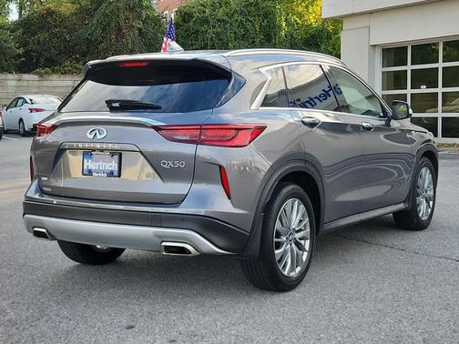 2023 INFINITI QX50 LUXE AWD