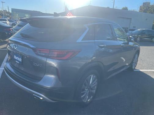 2023 INFINITI QX50 LUXE AWD