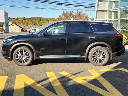 2025 INFINITI QX60 SENSORY