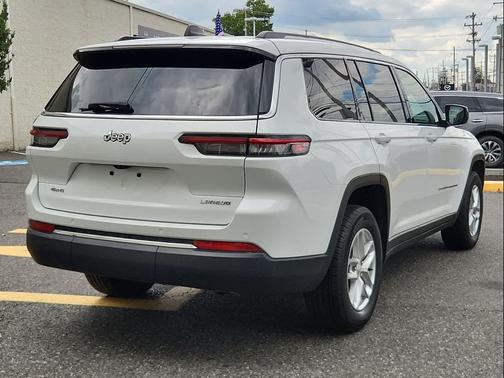 2023 Jeep Grand Cherokee L Laredo