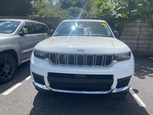 2023 Jeep Grand Cherokee L Laredo