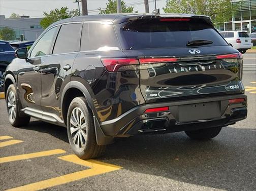 2023 INFINITI QX60 Pure