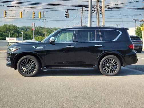 2024 INFINITI QX80 SENSORY AWD
